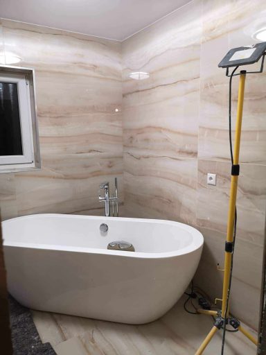 Komplette Badsanierungen